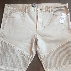 Light grey jeans with biker detailing